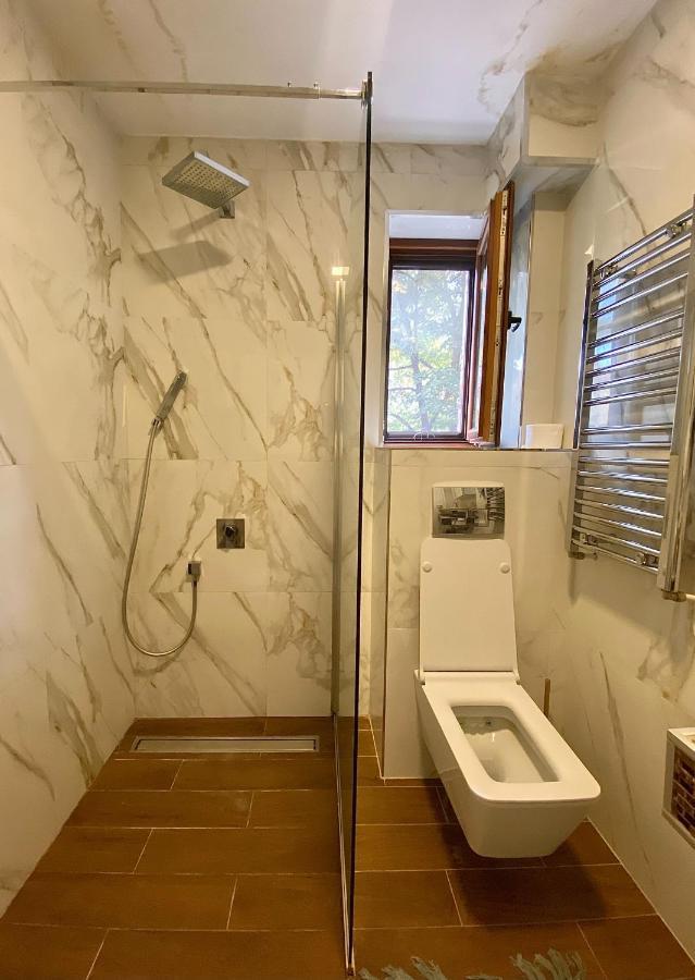 Rose Apartment Skopje Esterno foto